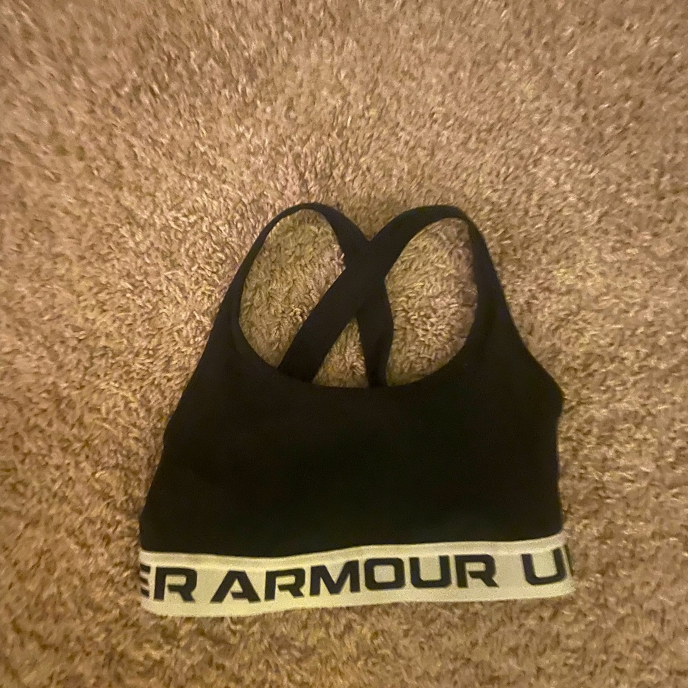 Cute under armor sports bra!